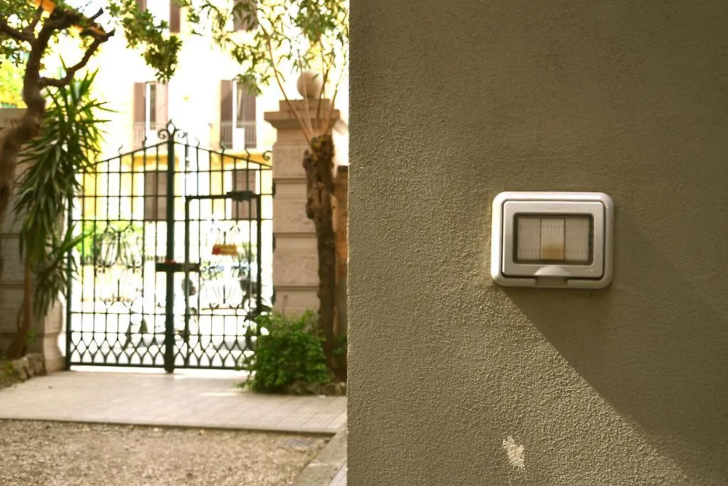 **  Maison Chiro' Bed & Breakfast Rome Italy